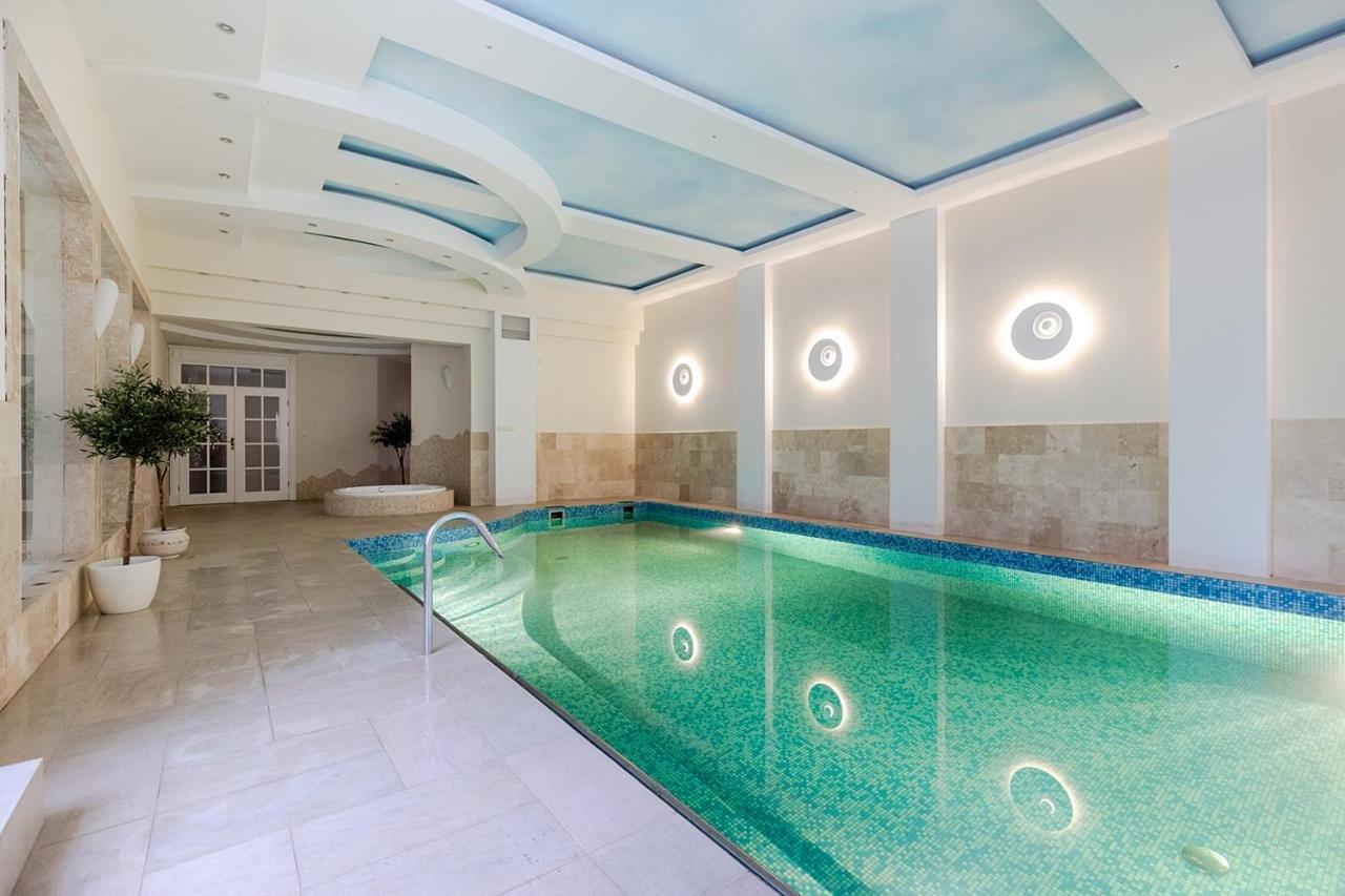 Luxury Villa Indoor Pool Warsaw Magdalenka Eksteriør billede